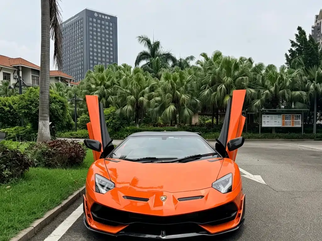 Lamborghini Aventador 2011 LP 700-4