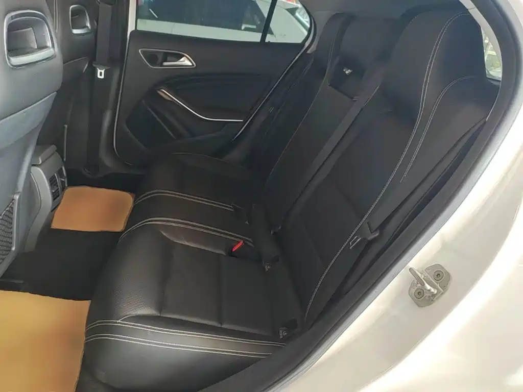 Mercedes-Benz GLA — миниатюра 17