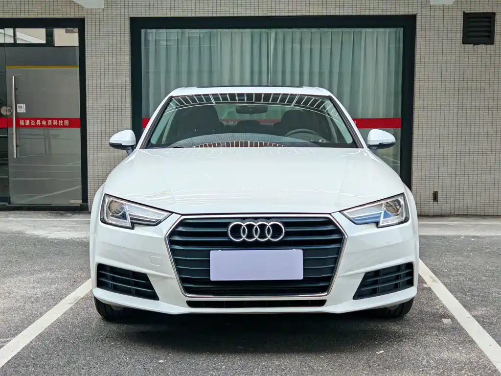 Audi A4L — миниатюра 2