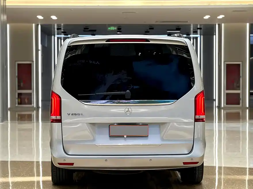 Mercedes-Benz V-Class V 2018 V 260 L Luxury Long Wheelbase V
