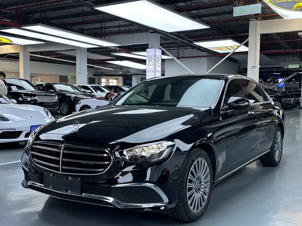 MERCEDES-BENZ E CLASS