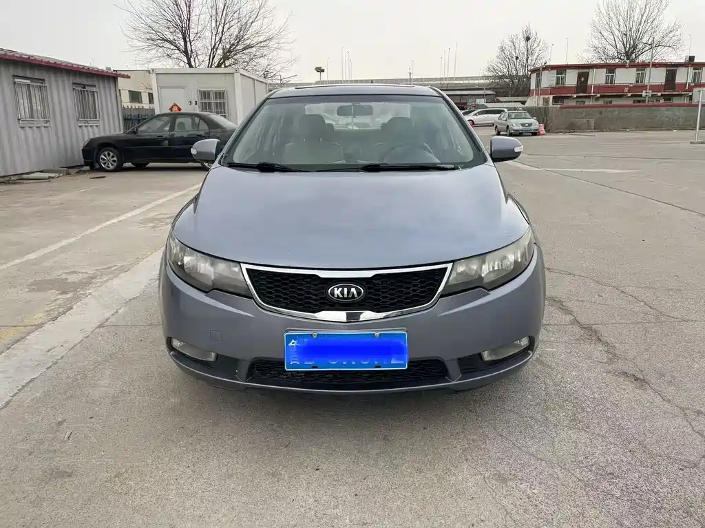 Kia Forte 2011 1.6L MT GLS