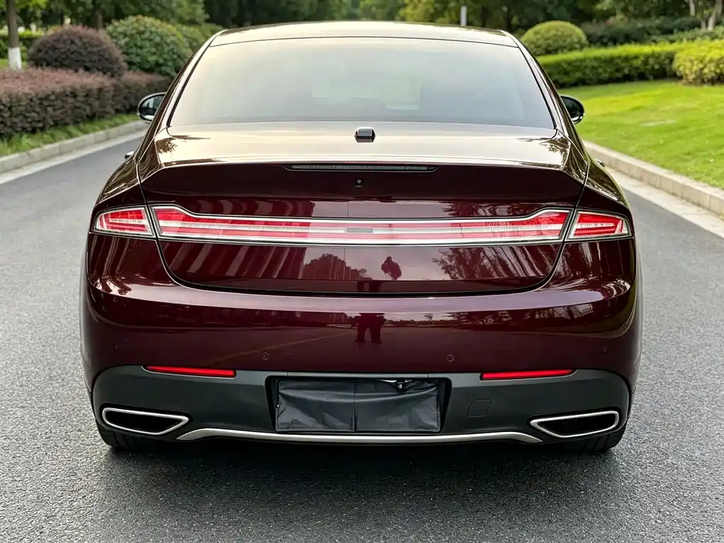 Lincoln MKZ — миниатюра 9