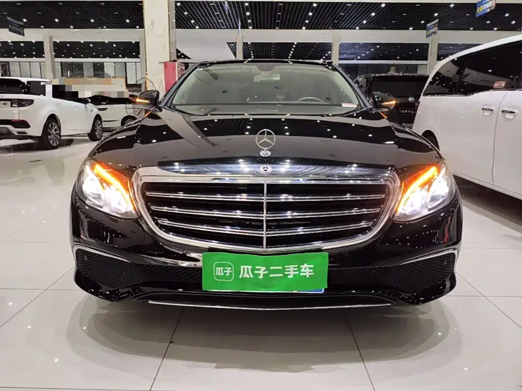 Mercedes-Benz E-Class — миниатюра 3