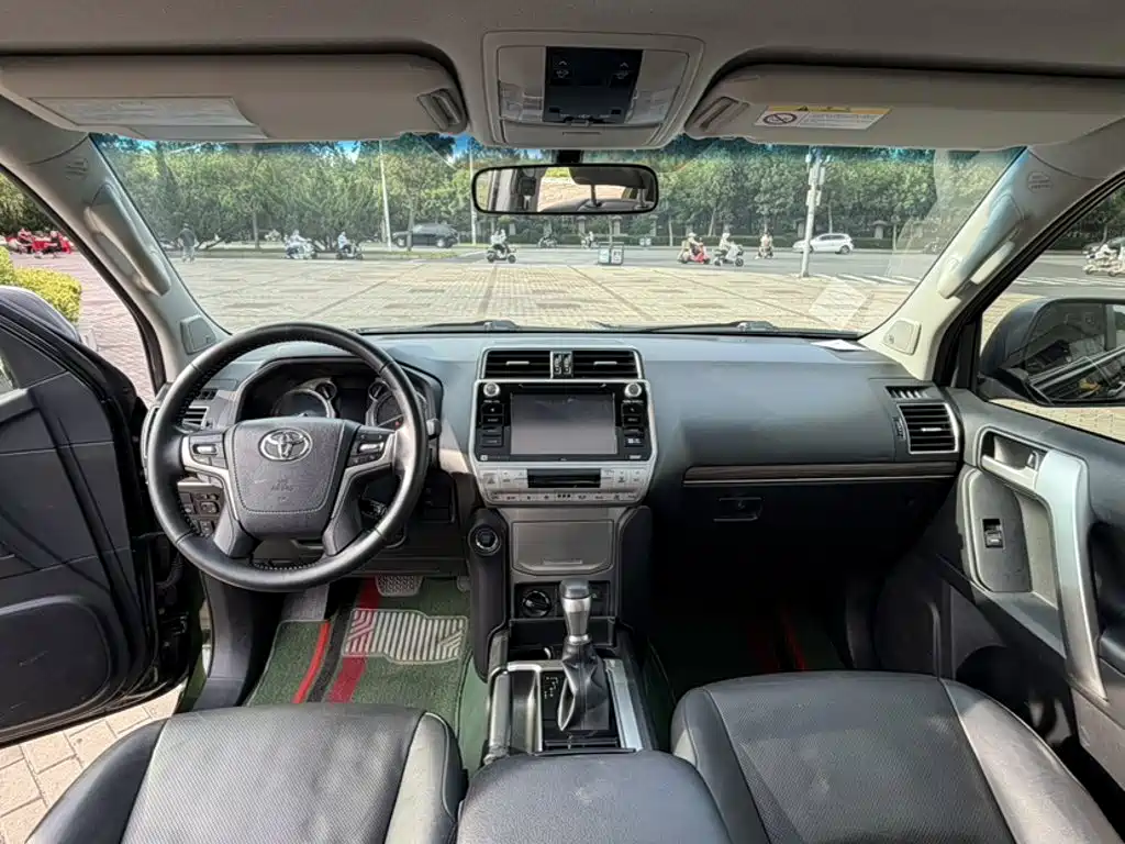 Toyota Land Cruiser Prado 2018 3.5L AT TX-L NAVI