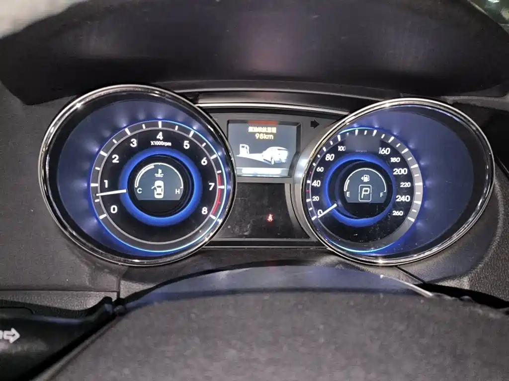 Hyundai Sonata — миниатюра 4