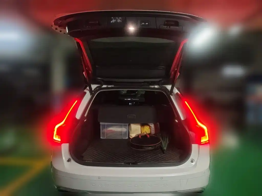 Volvo V90 — миниатюра 20