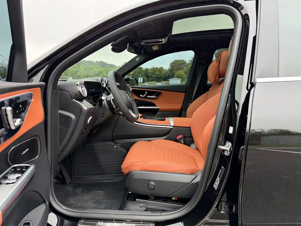 Mercedes-Benz GLC 2025 GLC 260 L 4MATIC Luxury