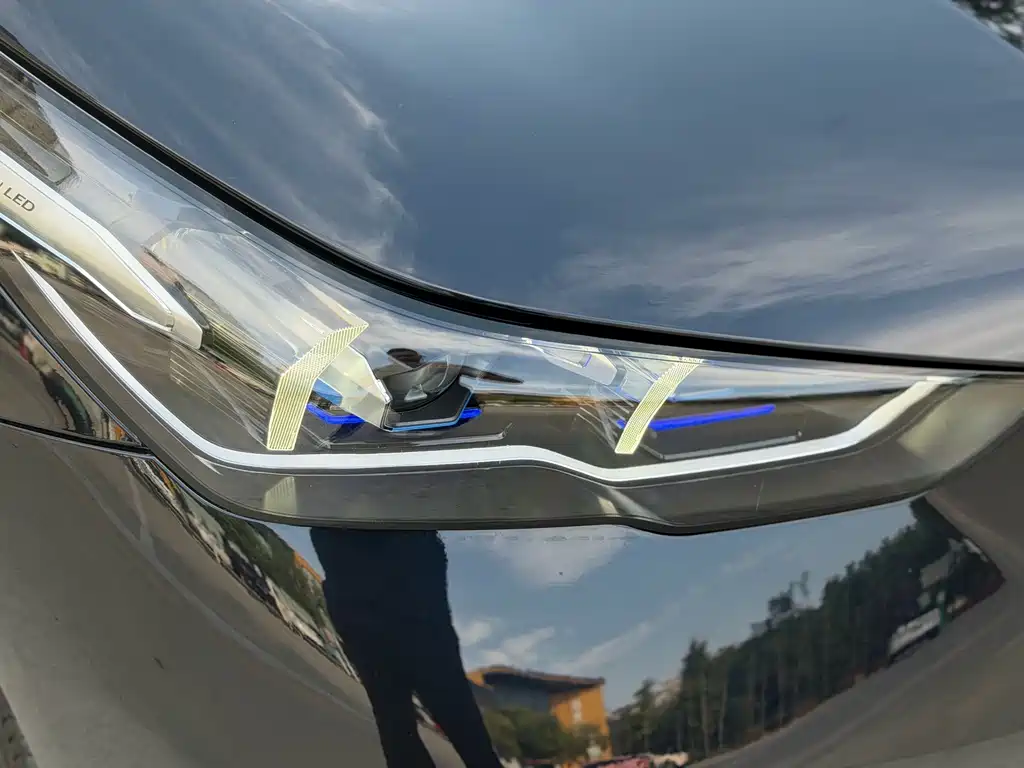 BMW 5 Series — миниатюра 16