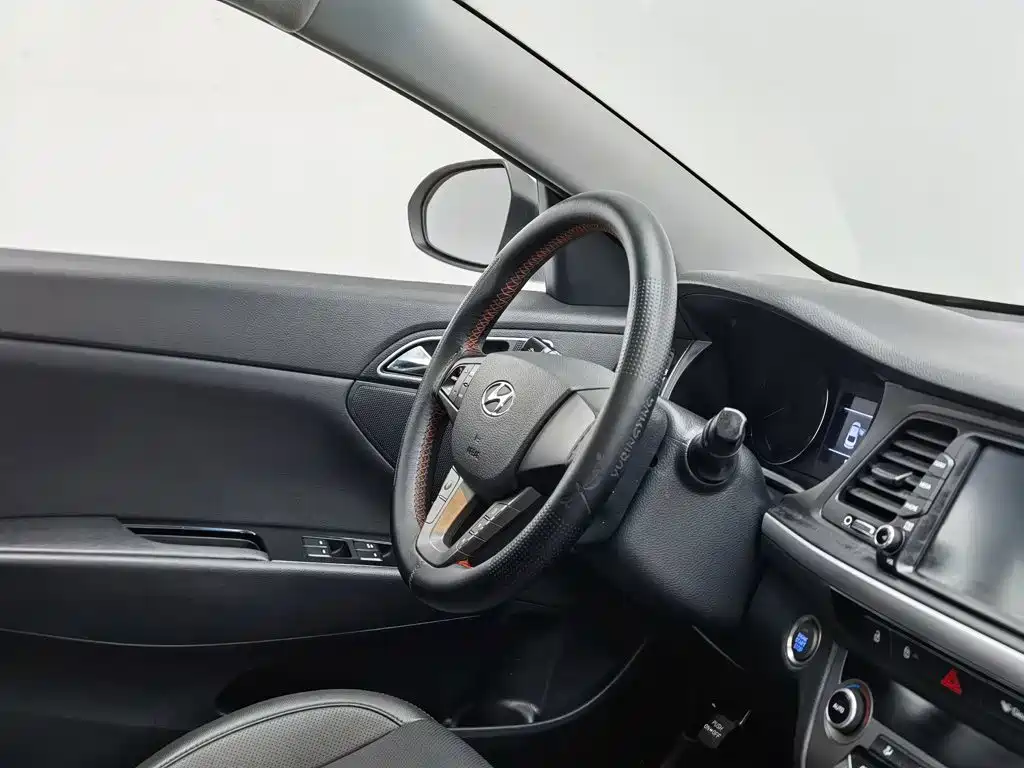 Hyundai Mistra — миниатюра 22