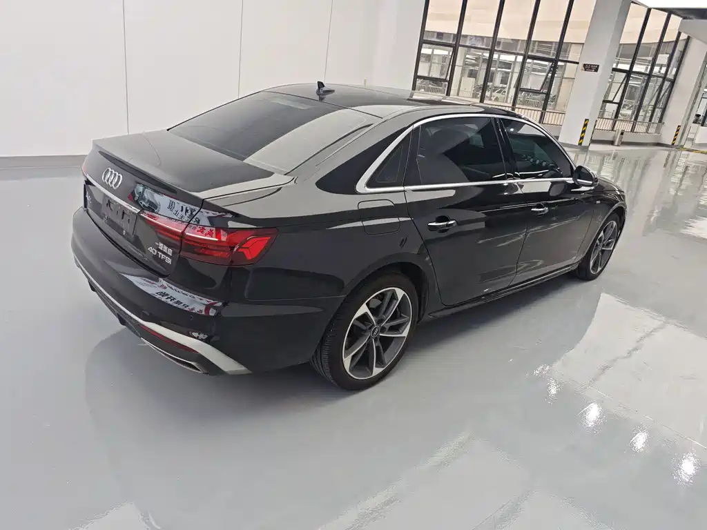 Audi A4L — миниатюра 11
