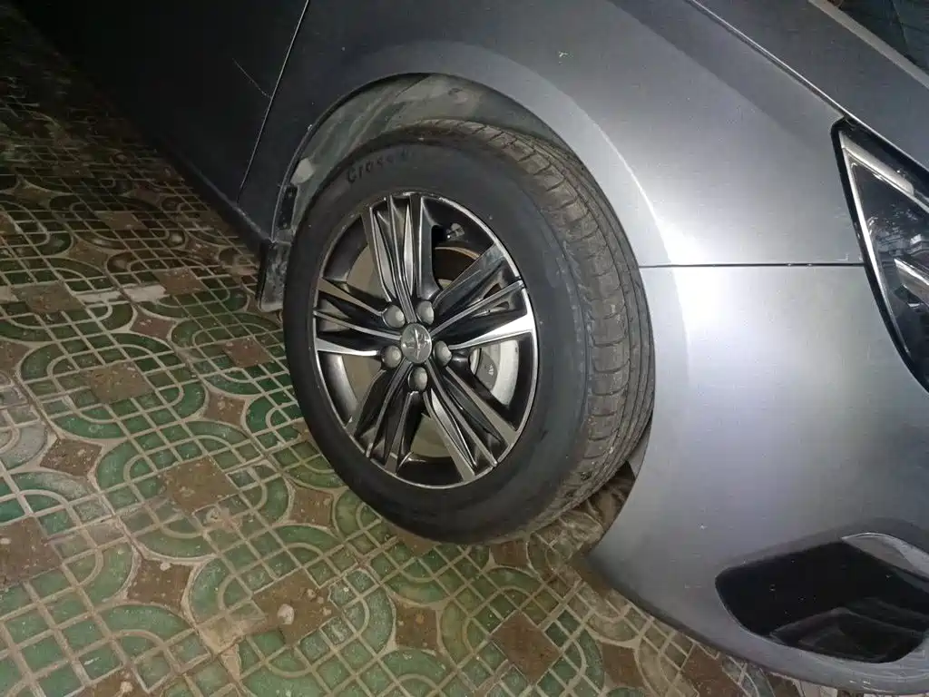 Peugeot 308 — миниатюра 24