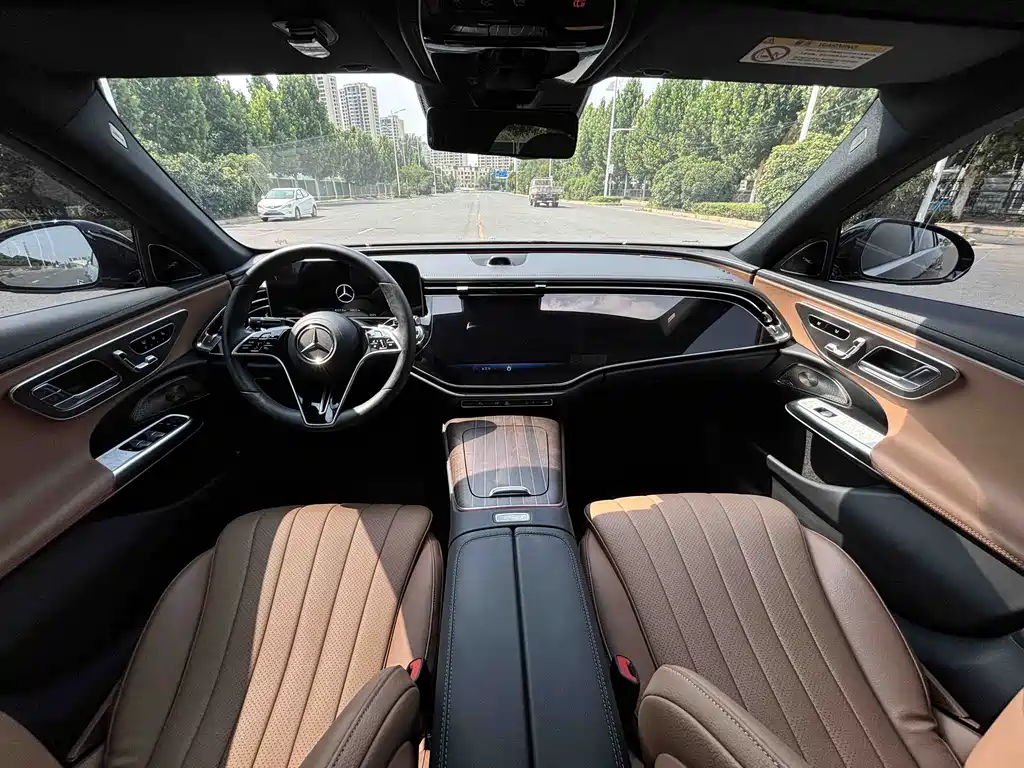 Mercedes-Benz E-Class E 2024 E 300 L Luxury