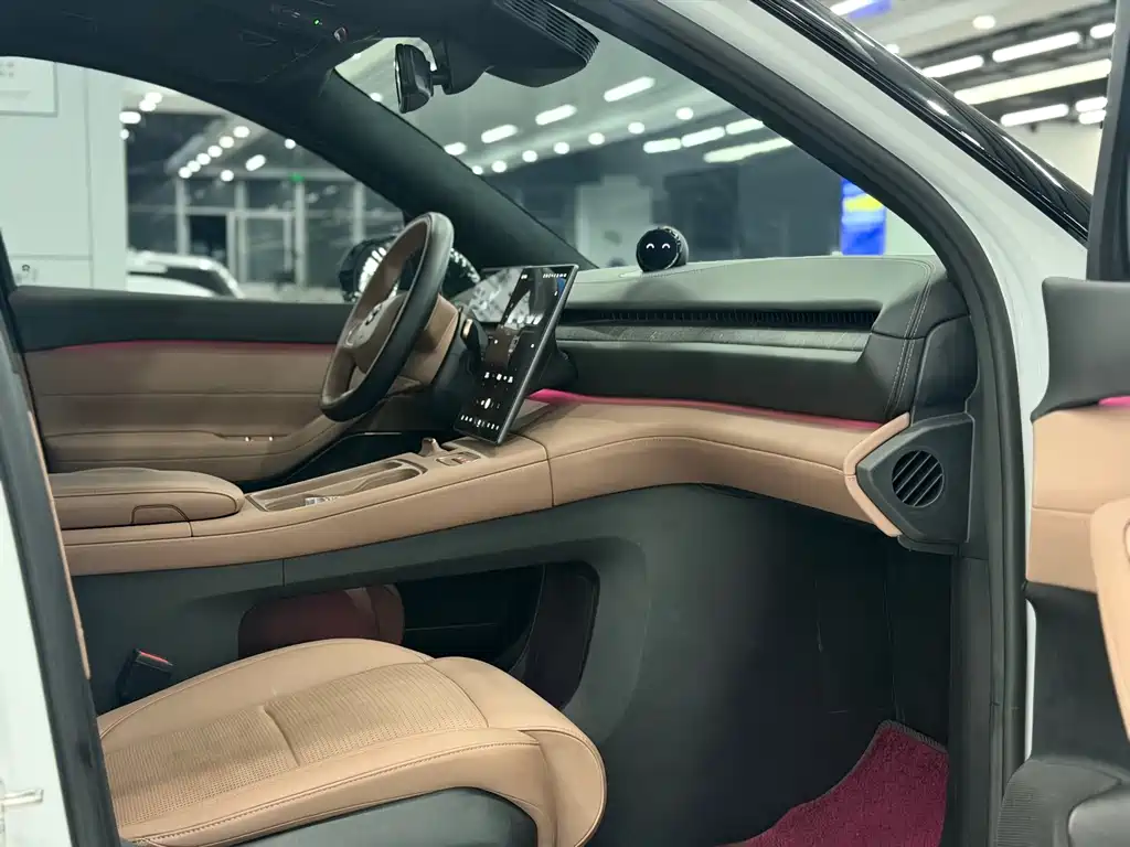 NIO ES6 — миниатюра 9