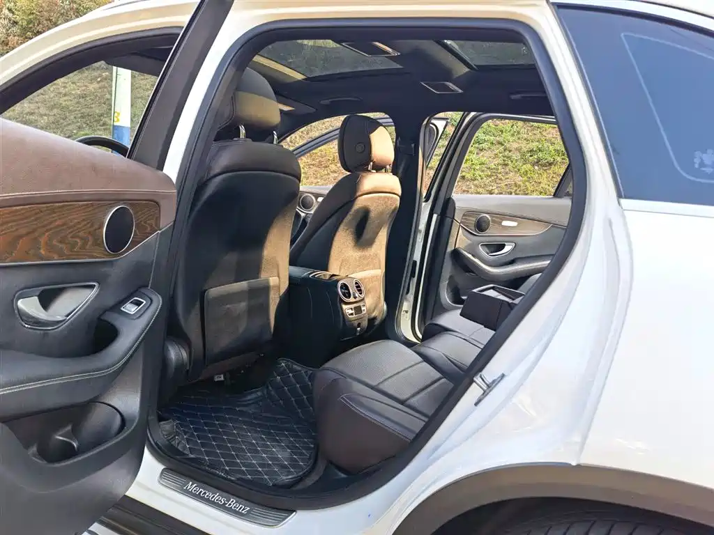 Mercedes-Benz GLC 2021 GLC 260 L 4MATIC Luxury