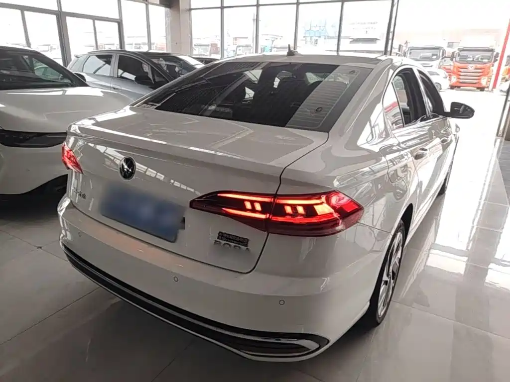 Volkswagen Bora — миниатюра 7