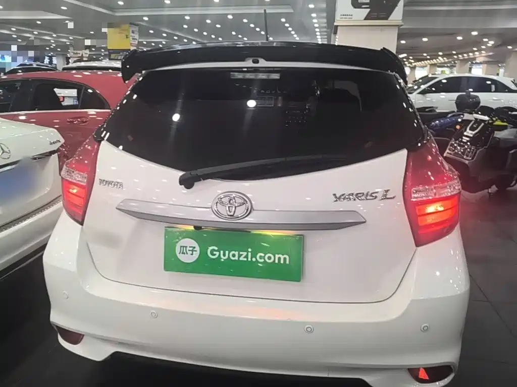 Toyota Yaris L — миниатюра 6