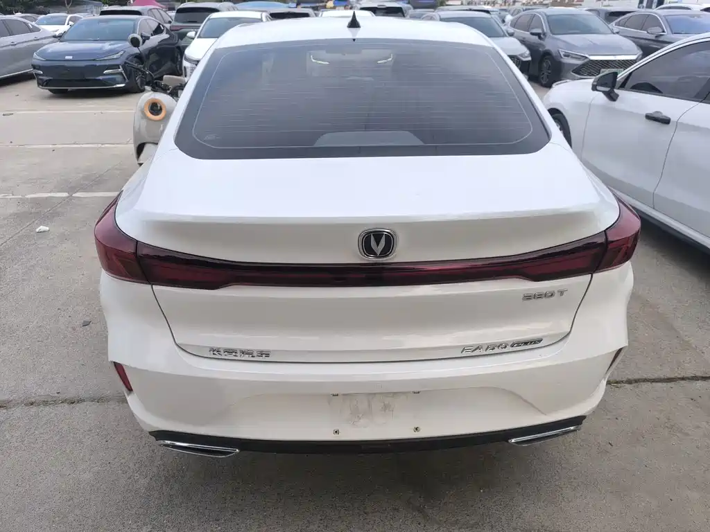 Changan Eado — миниатюра 8