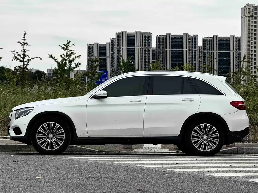 Mercedes-Benz GLC — миниатюра 3