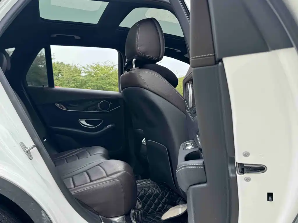 Mercedes-Benz GLC — миниатюра 15