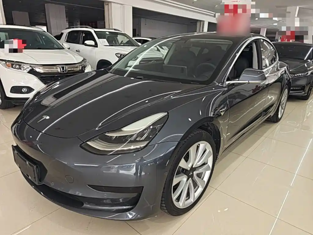 Tesla Model 3 — миниатюра 2