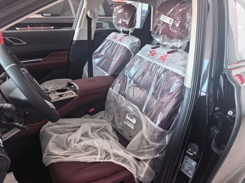 Hongqi Hongqi HS3 PHEV — миниатюра 8