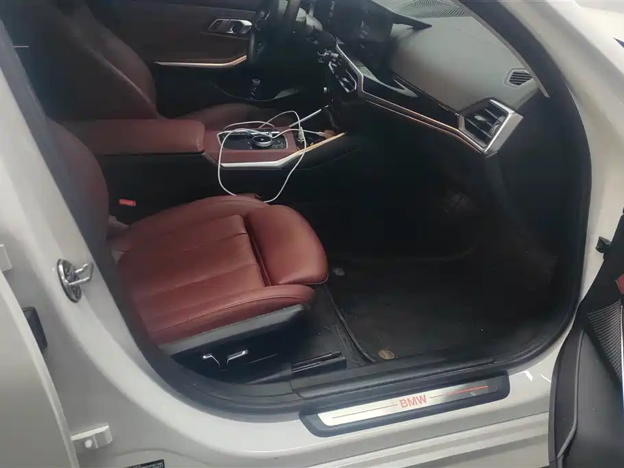 BMW i3 2024 eDrive 35 L