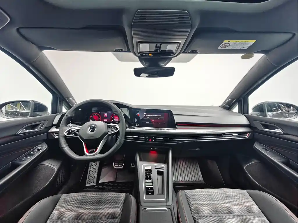 Volkswagen Golf GTI — миниатюра 14