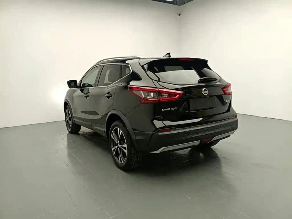 Nissan Qashqai — миниатюра 5