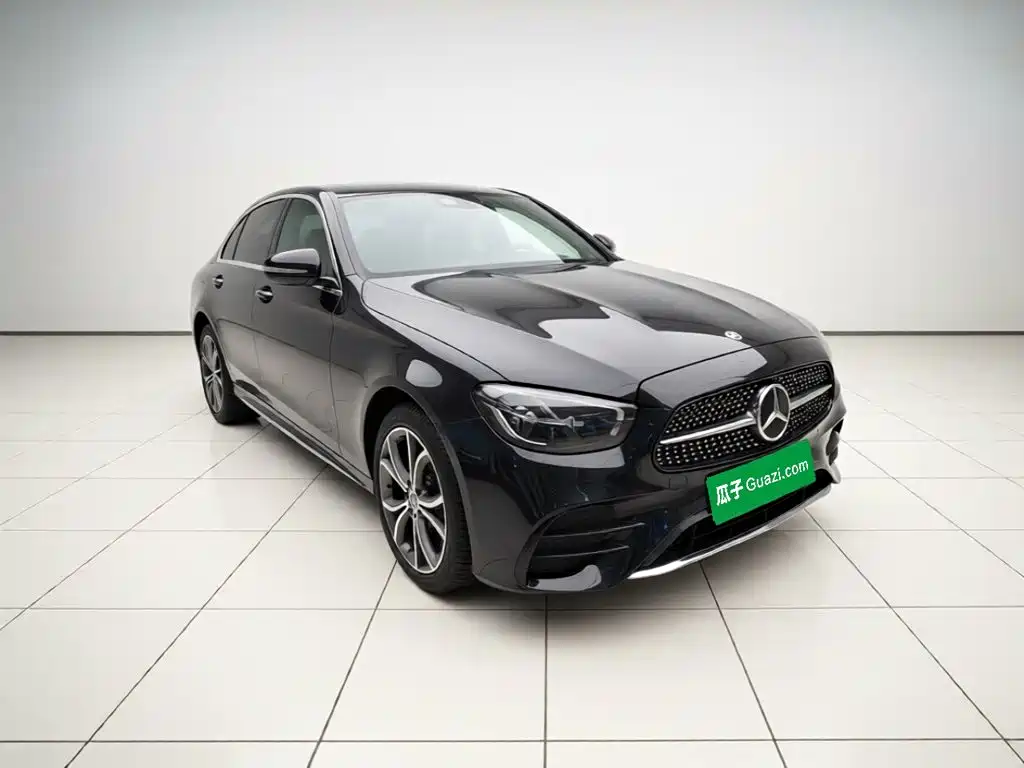 Mercedes-Benz E-Class — миниатюра 3