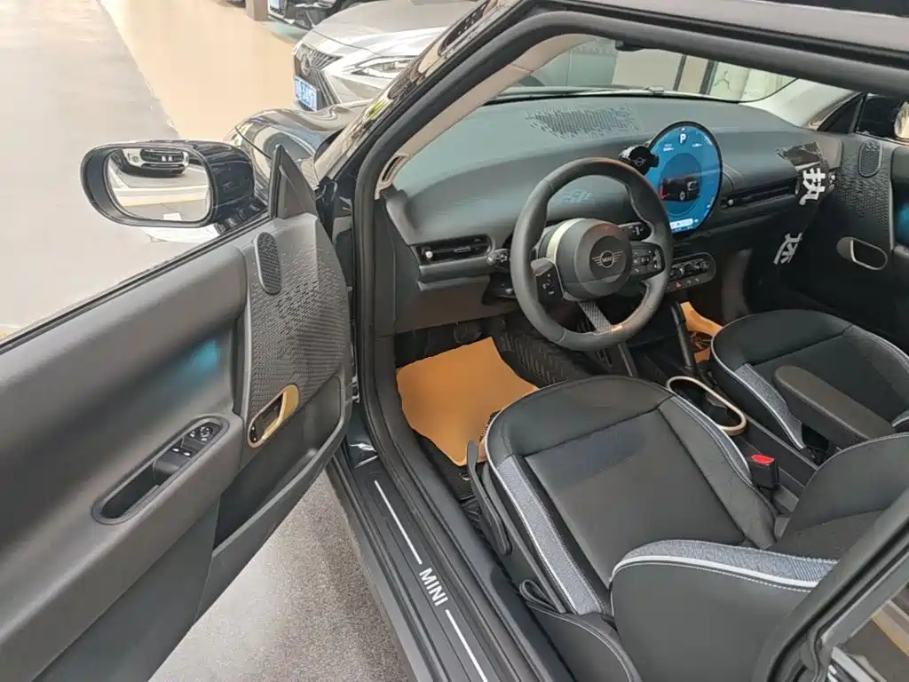 MINI MINI COOPER EV — миниатюра 16