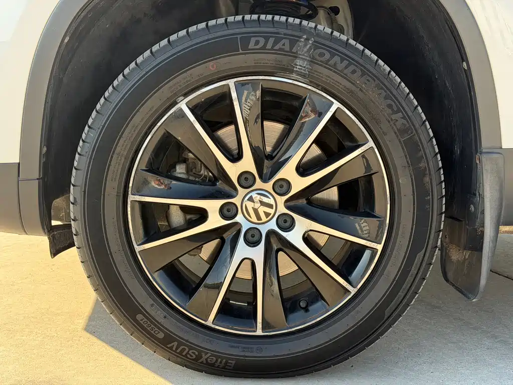 Volkswagen Tiguan — миниатюра 20