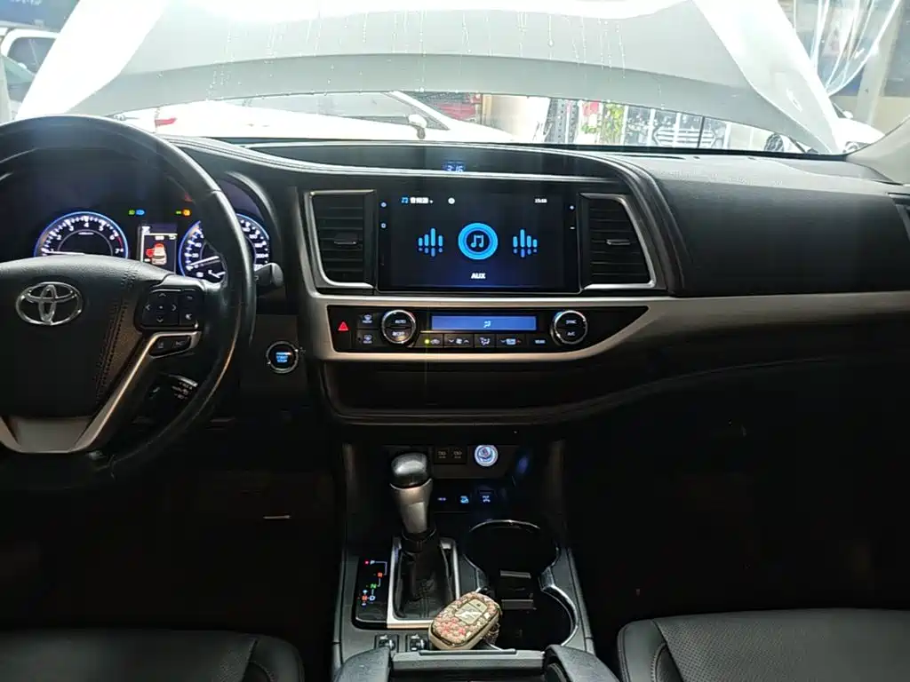 Toyota Highlander — миниатюра 13