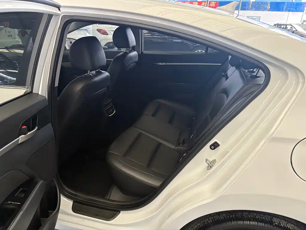 Hyundai Elantra 2020 1.5L CVT Elite