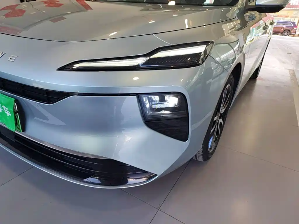 Roewe D6 — миниатюра 24