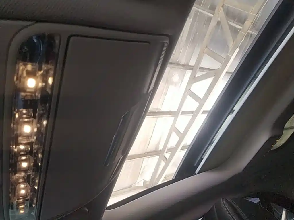 Mercedes-Benz C-Class — миниатюра 18