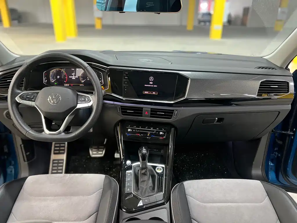 Volkswagen X — миниатюра 8