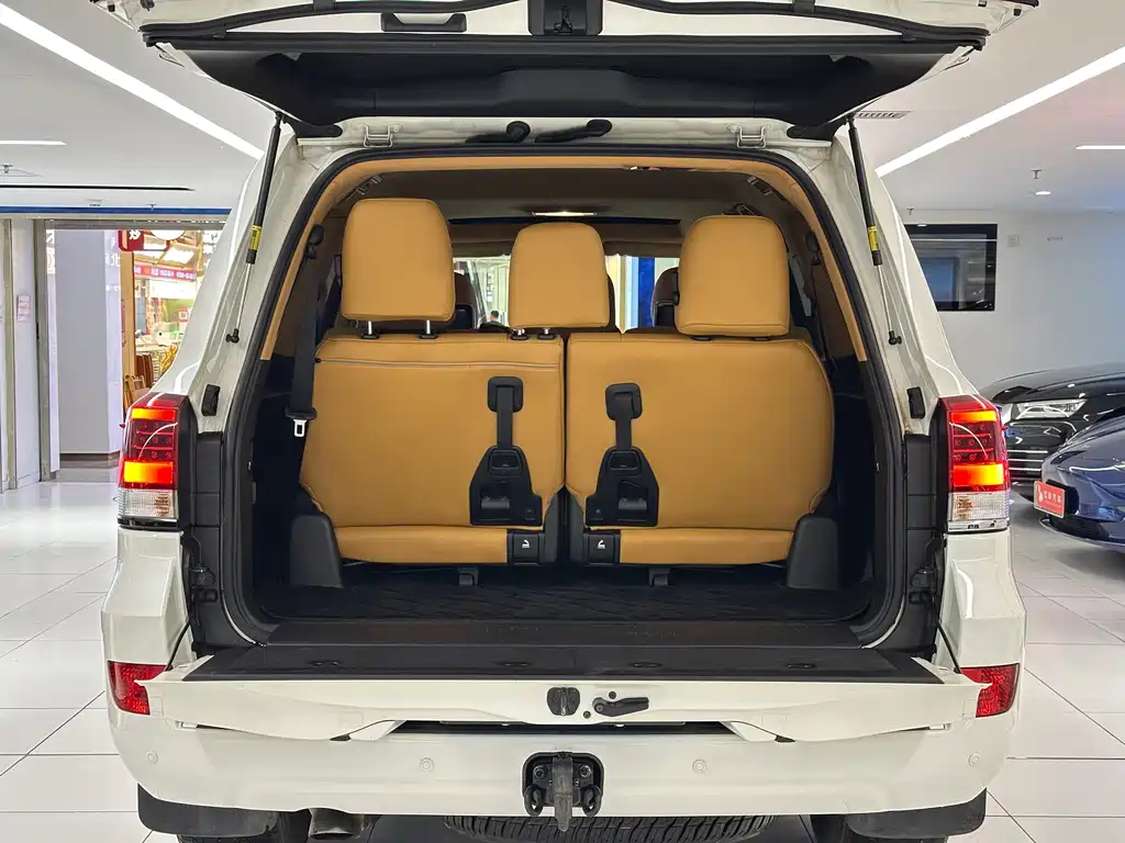 Toyota Land Cruiser — миниатюра 8