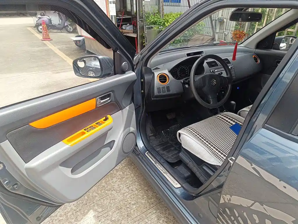Suzuki Swift — миниатюра 14