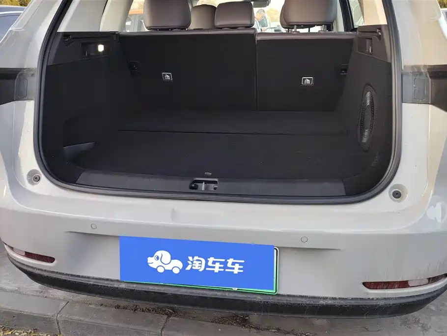 ZERO-RUNNING CAR ZERO RUN C10