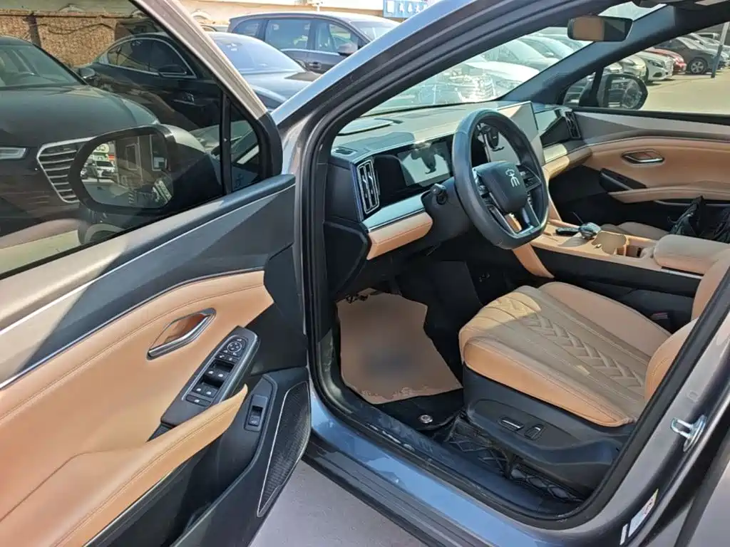 BYD L DM-i — миниатюра 16