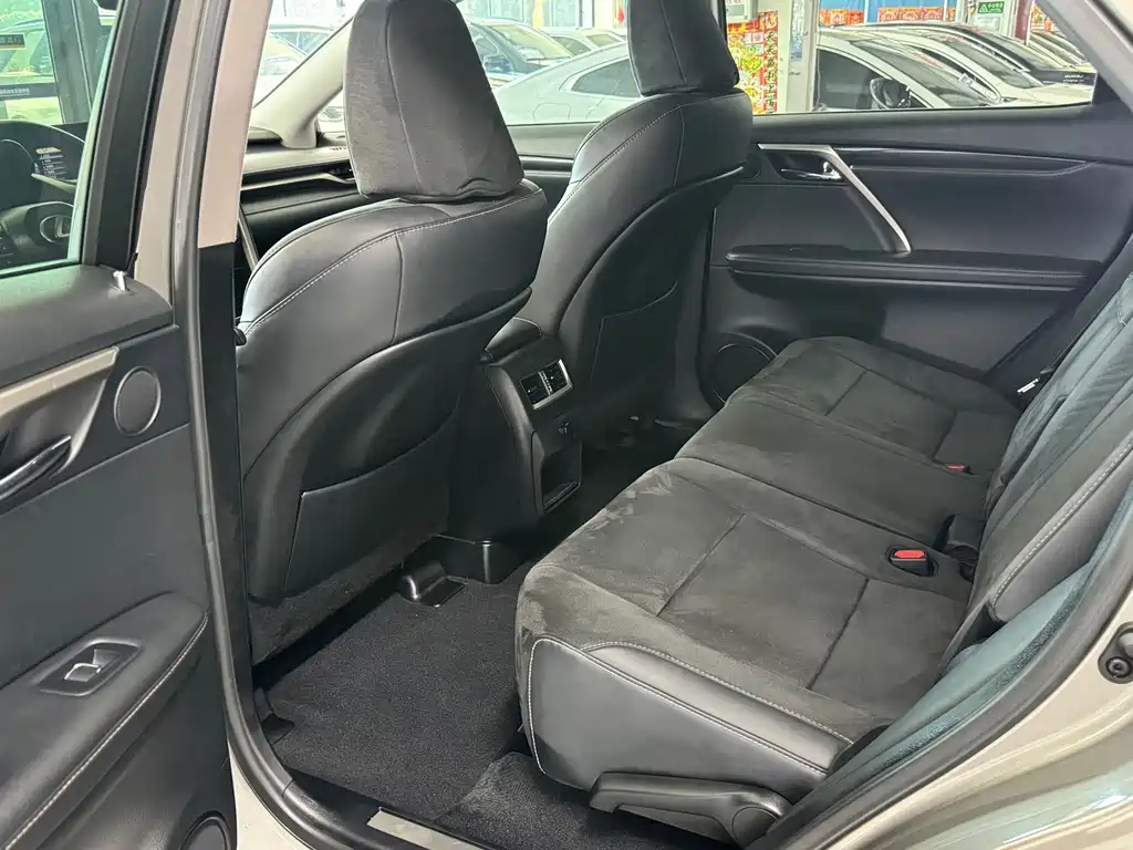 Lexus RX — миниатюра 9