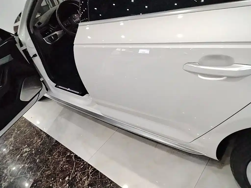 Audi A4L — миниатюра 22