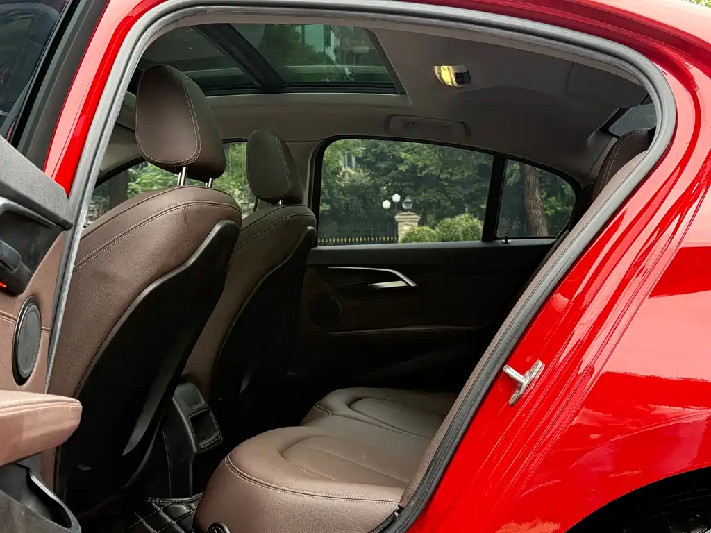 BMW 1 Series — миниатюра 14
