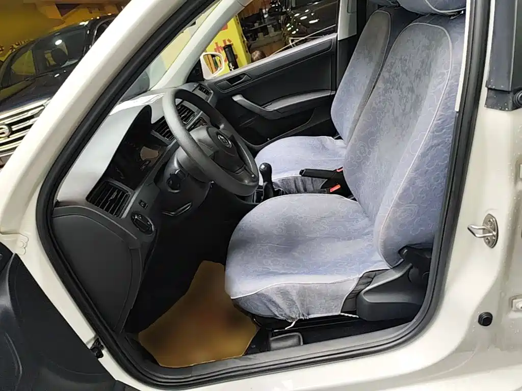 Volkswagen Santana — миниатюра 15