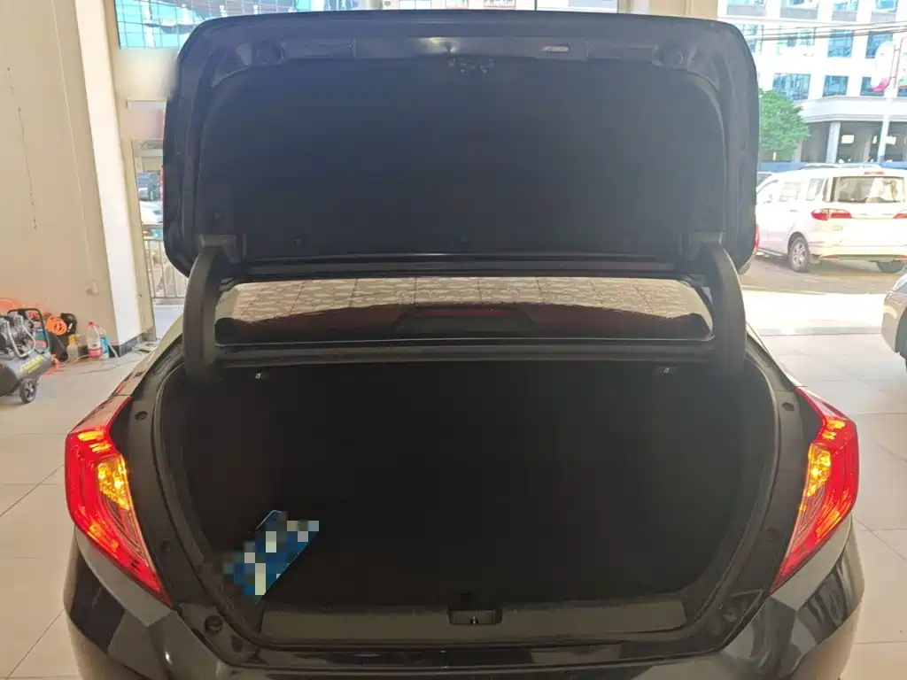 Honda Civic — миниатюра 19