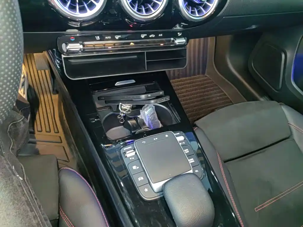 Mercedes-Benz A-Class — миниатюра 14
