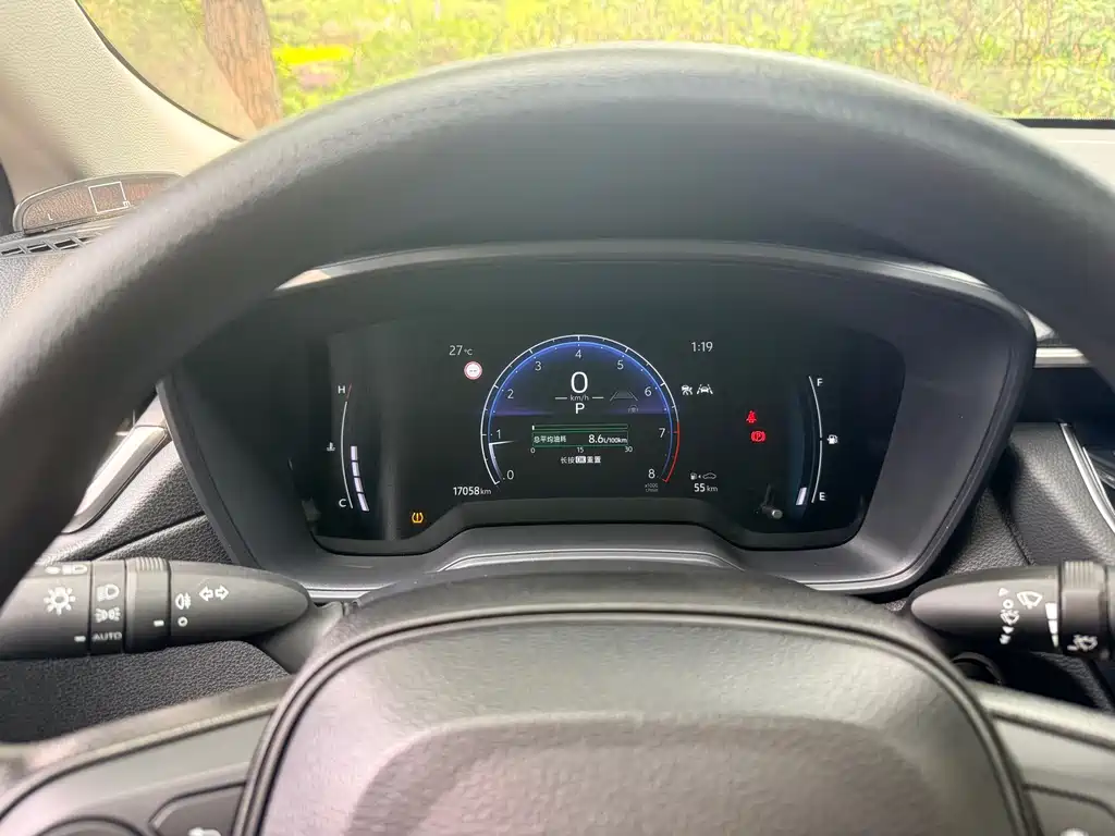 Toyota Corolla Cross — миниатюра 10