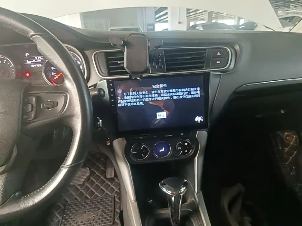 Citroen C3-XR — миниатюра 13
