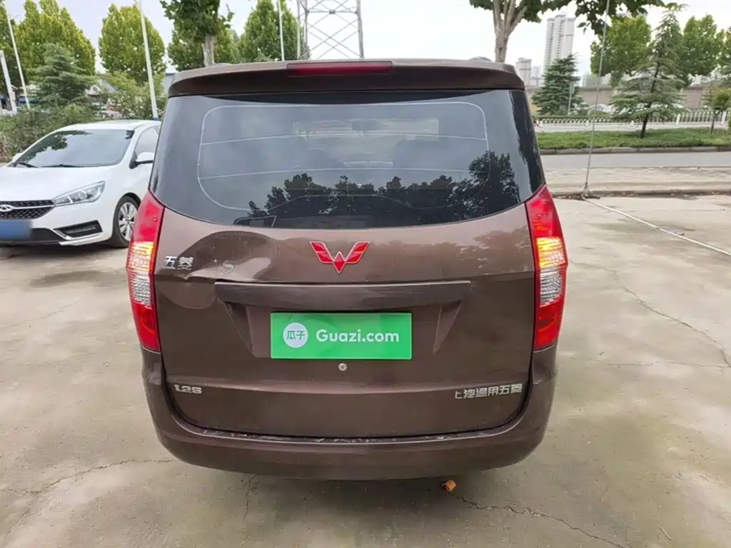 Wuling Hongguang — миниатюра 6
